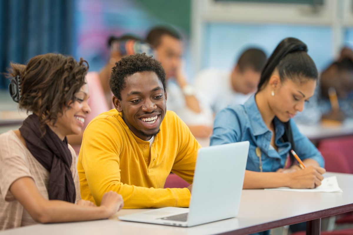 Master M1 en Formation à Distance et Pédagogie du Numérique : donnez un nouvel élan à votre carrière